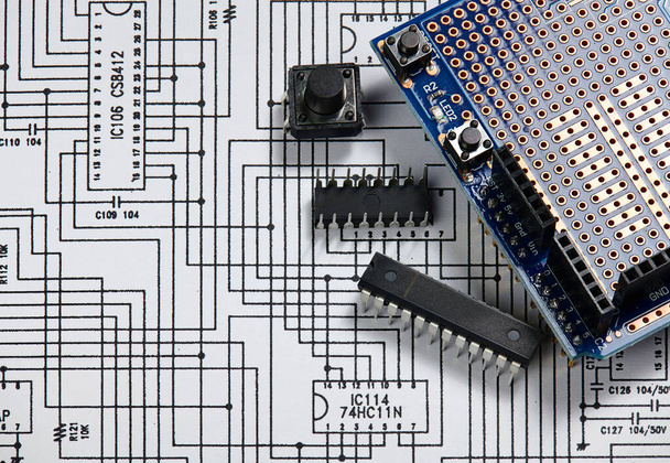 closeup of electronic component, unit, part, radio equipment and digital microchip - DIY kit for learning, training and development of electric circuits - Photo, Image