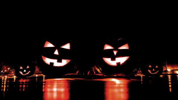 Halloween concept. Pumpkin head jack lantern lighting in darkness - Foto, Imagen