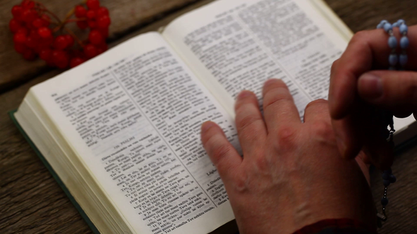 ellerle İncil ve tespih Bölüm 2 - Video, Çekim