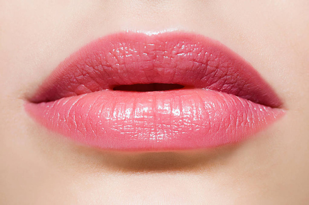 lèvres rouges femme photo
 - Photo, image