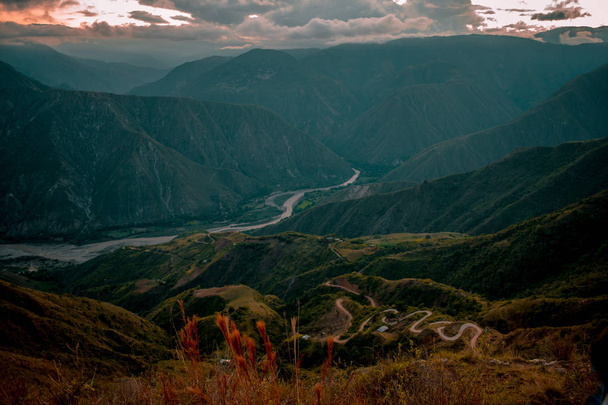 THE CHICAMOCHA CANYON IN COLOMBIA - 写真・画像