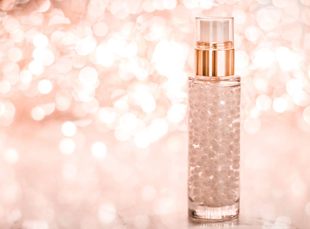 Gel de base de maquillage de vacances, émulsion sérique, bouteille de lotion et rose
 - Photo, image