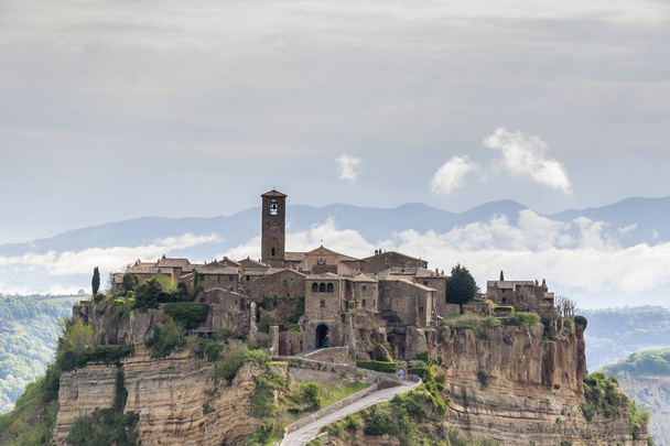 View on old town of Bagnoregio - Tuscany, Italy - Φωτογραφία, εικόνα