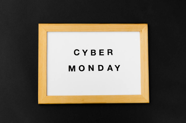 magnetic board with cyber monday words - Valokuva, kuva