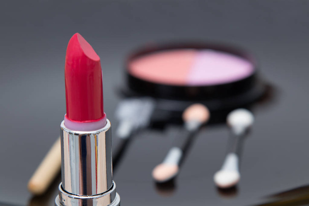 lipstick with cosmsticsbeauty backgrounds - Φωτογραφία, εικόνα