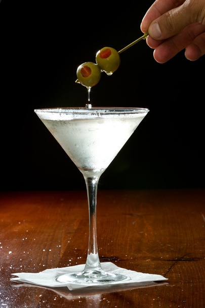 martini sujo
 - Foto, Imagem