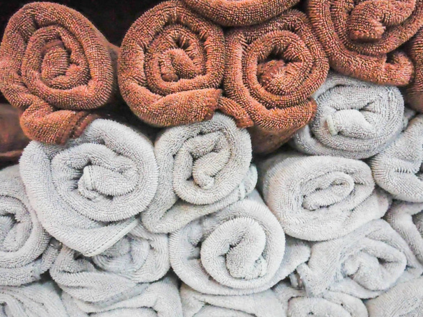 serviettes de spa, serviettes empilées rouleaux. texture fond
 - Photo, image