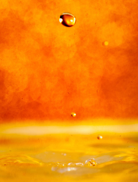 Золотой капли всплеск фотографии
 - Фото, изображение