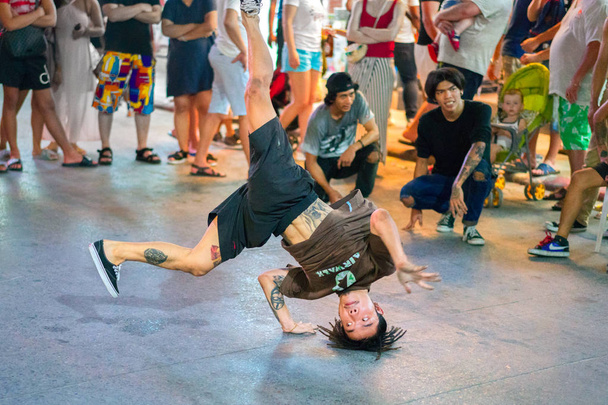 Koh Phuket, Thailand - March 11, 2018: Breakdance on the street  - Фото, изображение