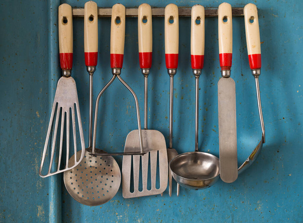 utensilios de cocina viejos
  - Foto, Imagen