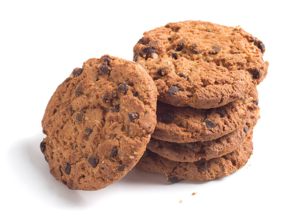 chocolade chip cookie geïsoleerd op witte achtergrond - Foto, afbeelding