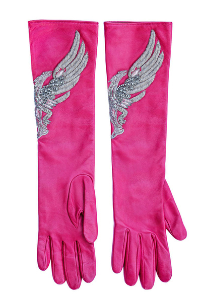 Różowe długie rękawiczki ze srebrnym haftowanym feniksem - Zdjęcie, obraz