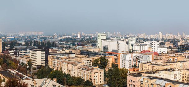 Cityscape της περιοχής Podol του Κιέβου  - Φωτογραφία, εικόνα