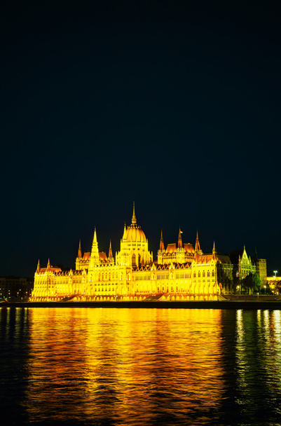 Ungarns Parlament in Budapest - Foto, Bild