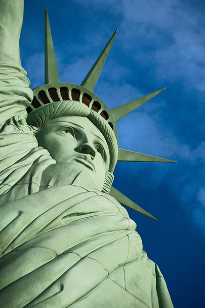 Statua Wolności.Jedna z najsłynniejszych ikon 4 lipca Usa. - Zdjęcie, obraz