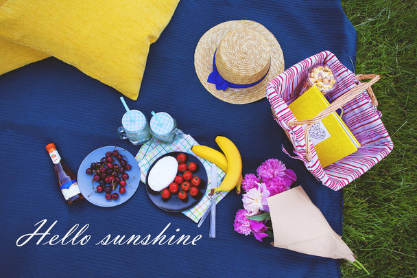 Яркий летний пикник
 - Фото, изображение