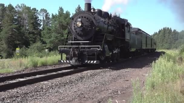  During summer season several trains a day depart the historic Duluth Union Depot for excursions through downtown Duluth, Canal Park, along the shore of Lake Superior and deep into the majestic north woods - Footage, Video