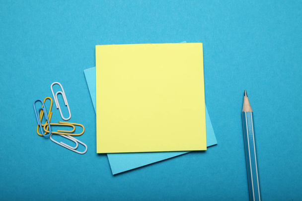 Color sticky note, post list. Memo, idea clipping. - Фото, изображение