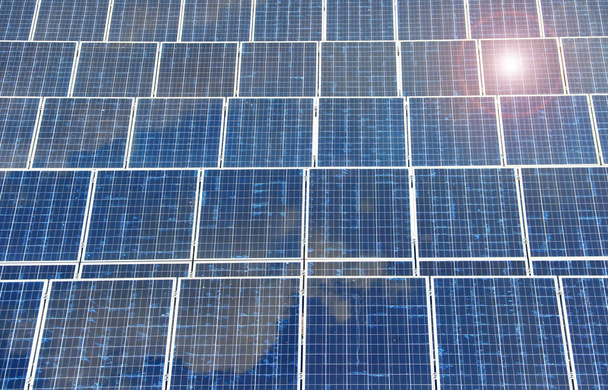 太陽光発電パネルを設置しました - 写真・画像