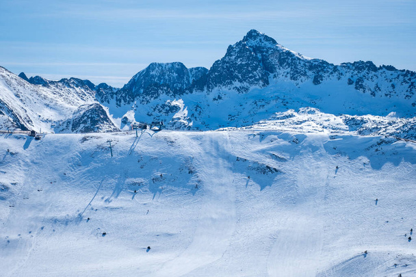 Andorra GrandValira Ski. Pirineos Montañas
 - Foto, Imagen