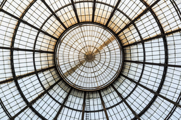 Skleněná kopule Galleria Vittorio Emanuele v Miláně, Itálie - Fotografie, Obrázek