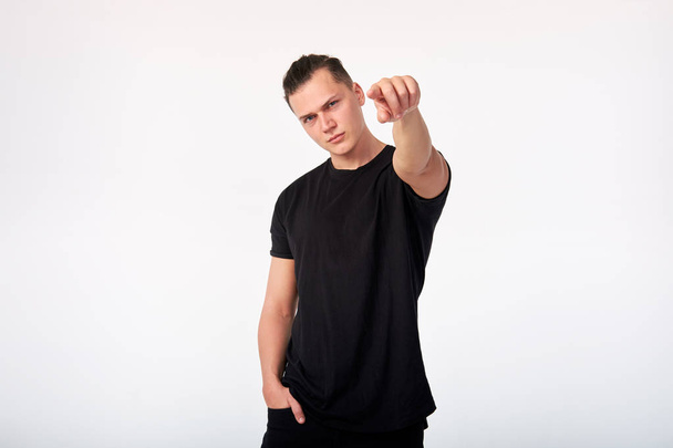 ボディランゲージAttractive caucasian confident man pointing at yo - 写真・画像