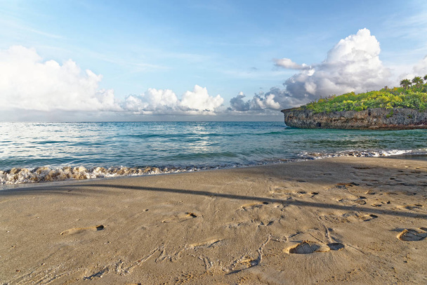Alba sulla spiaggia di Varadero a Cuba
 - Foto, immagini