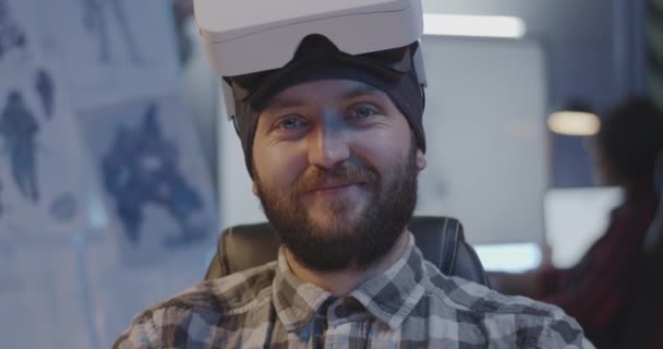 masculino vídeo game desenvolvedor retrato
 - Filmagem, Vídeo