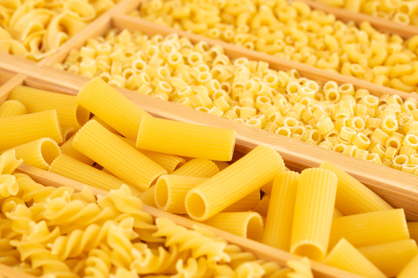 verschiedene Arten von Pasta - Foto, Bild