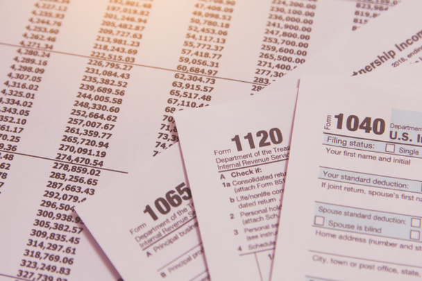 1040,1120,1065 US tax form / taxation concept. EUA - Imagem
 - Foto, Imagem