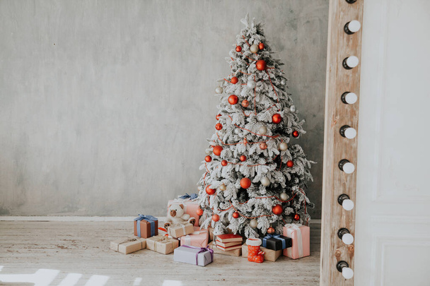 Natal Interior quartos antigos cartão de saudação presentes árvore de ano novo
 - Foto, Imagem