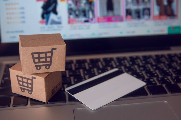 Çevrimiçi alışveriş konsepti - İnternet üzerinden alışveriş hizmeti. Evet. - Fotoğraf, Görsel