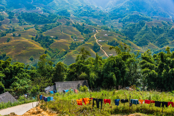 Landschap uitzicht op Sapa Valley in de provincie Lao Cai in Vietnam - Foto, afbeelding