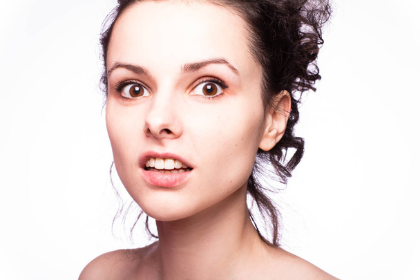 beautiful young curly girl close-up portrait - Valokuva, kuva