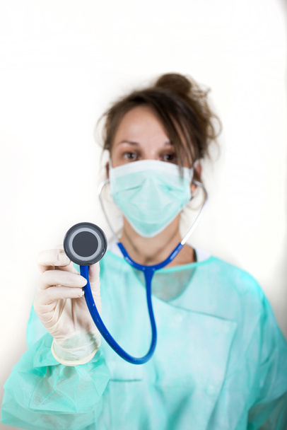 mujer joven médico con un estetoscopio - Foto, Imagen