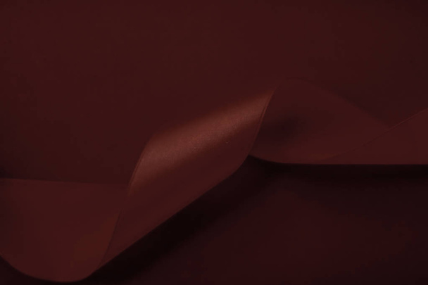 Cinta de seda abstracta sobre fondo de chocolate, lujo exclusivo b
 - Foto, imagen
