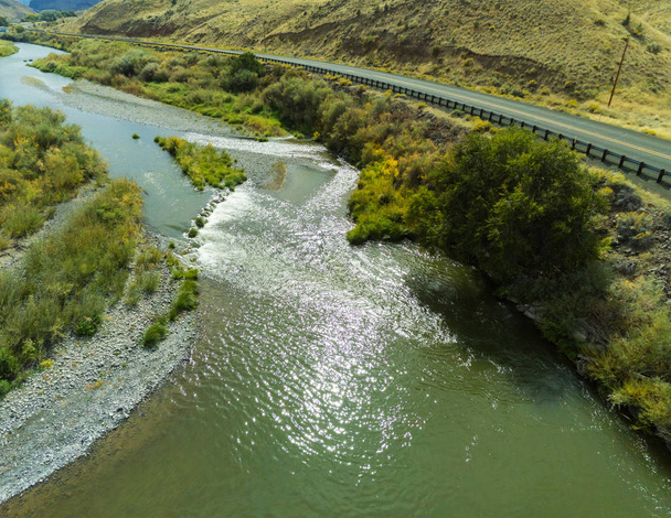 Schilderachtige landschappen van de schilderachtige John Day River in de goed bewaard gebleven John Day Fossil Beds Sheep Rock Unit van Grant County in Kimberly, Washington. - Foto, afbeelding
