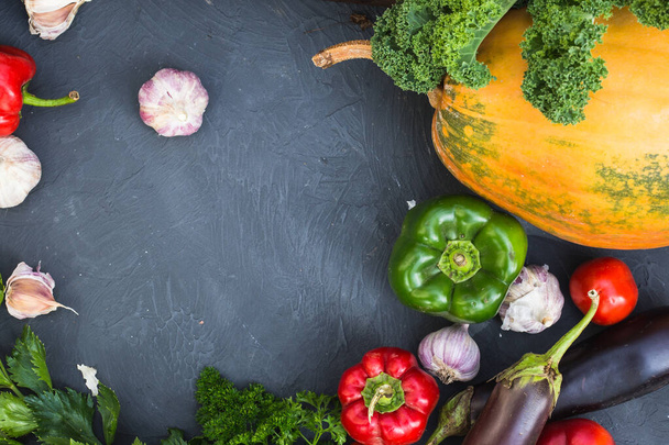 Assortment of fresh vegetables. Healthy organic food concept - Foto, Imagen