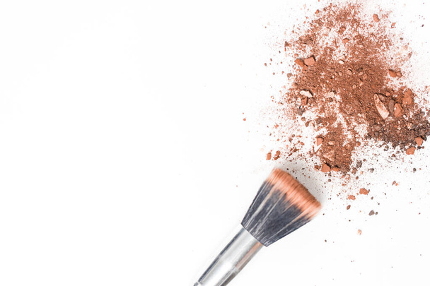 Crushed blush and eyeshadow isolated on white background - Fotoğraf, Görsel