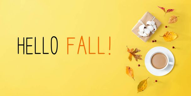 Hello fall message with autumn theme with coffee - Foto, afbeelding