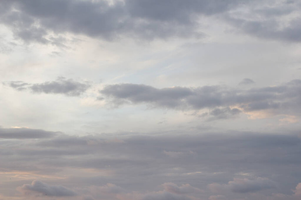 hermosas nubes al atardecer - Foto, Imagen