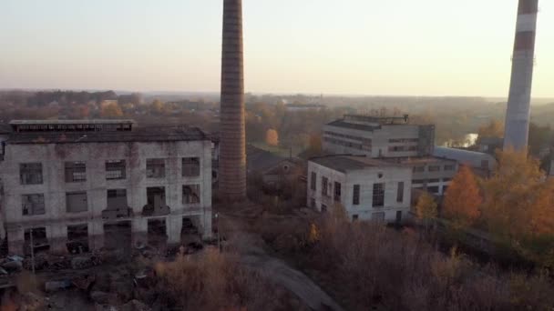 Aerial view of an old factory ruin and broken windows. Old industrial building. - Footage, Video