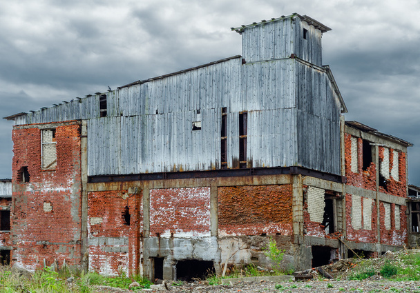 Ruinas de fábrica
 - Foto, imagen