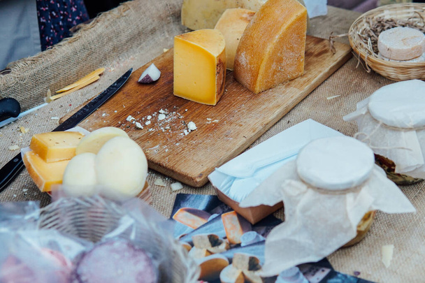 lots of different fresh cheese background food - Valokuva, kuva