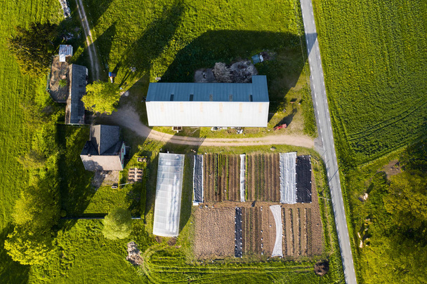vista aérea da fazenda ecológica
 - Foto, Imagem
