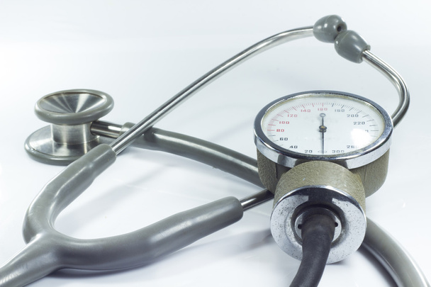 Medidor de presión arterial médico
 - Foto, Imagen