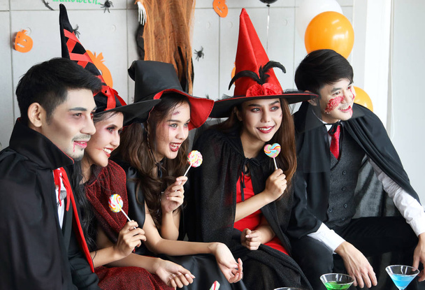 divertida fiesta de Halloween
 - Foto, Imagen