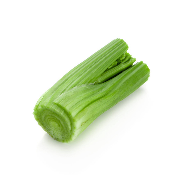 čerstvý celer, izolované na bílém pozadí. - Fotografie, Obrázek