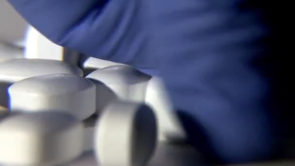 Medicina pílulas drogas em extremo close-up
 - Filmagem, Vídeo