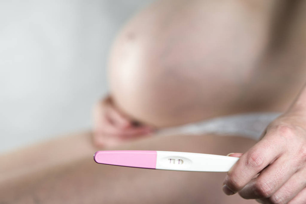 Pozitivní těhotenský test - Fotografie, Obrázek